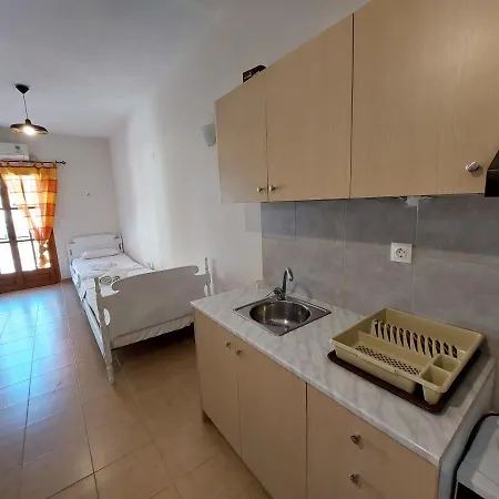 Corfu Fanis דירה *