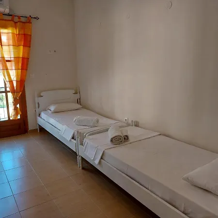 Corfu Fanis 입소스